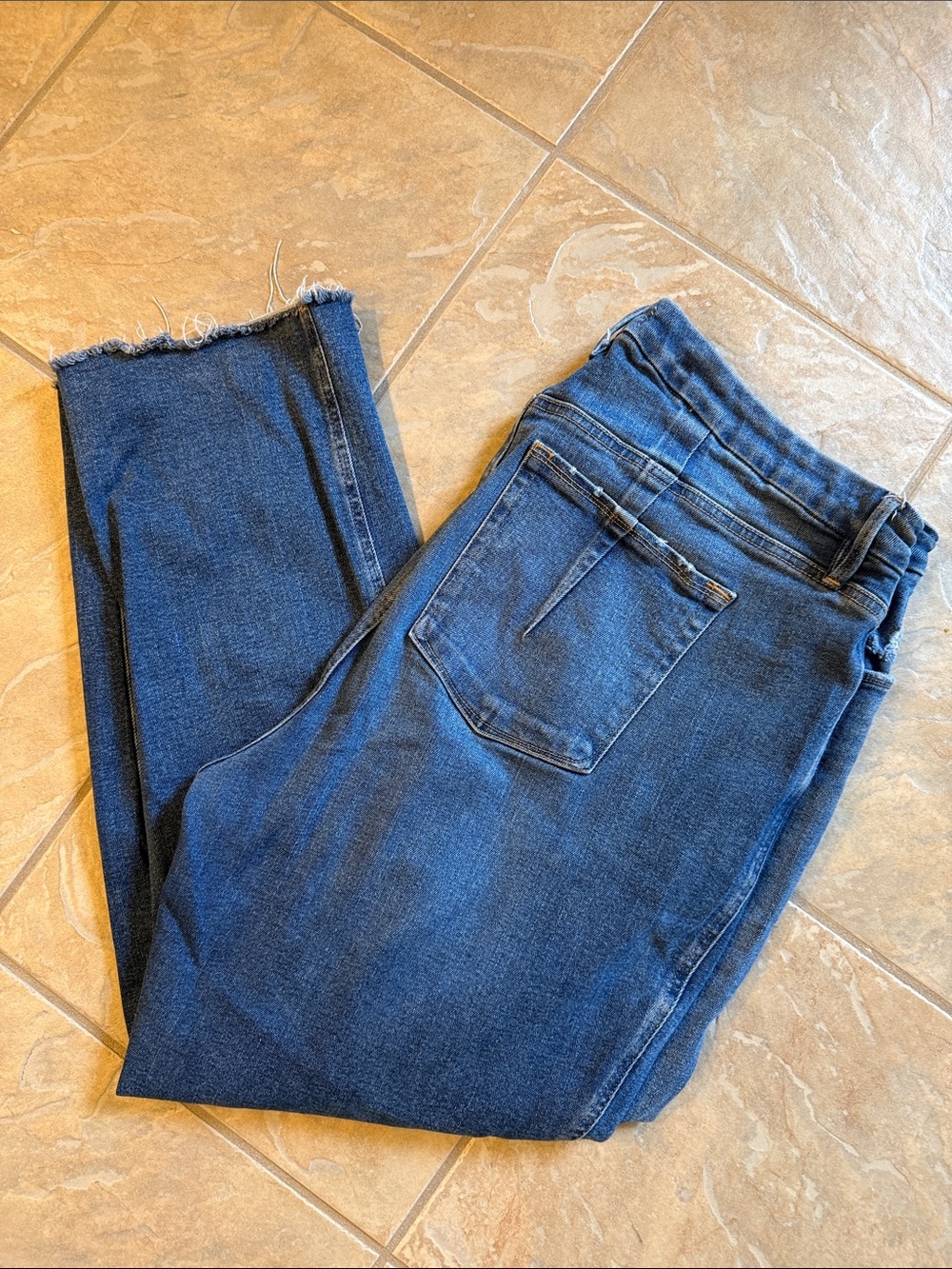 Good American Raw Hem Distressed Jeans